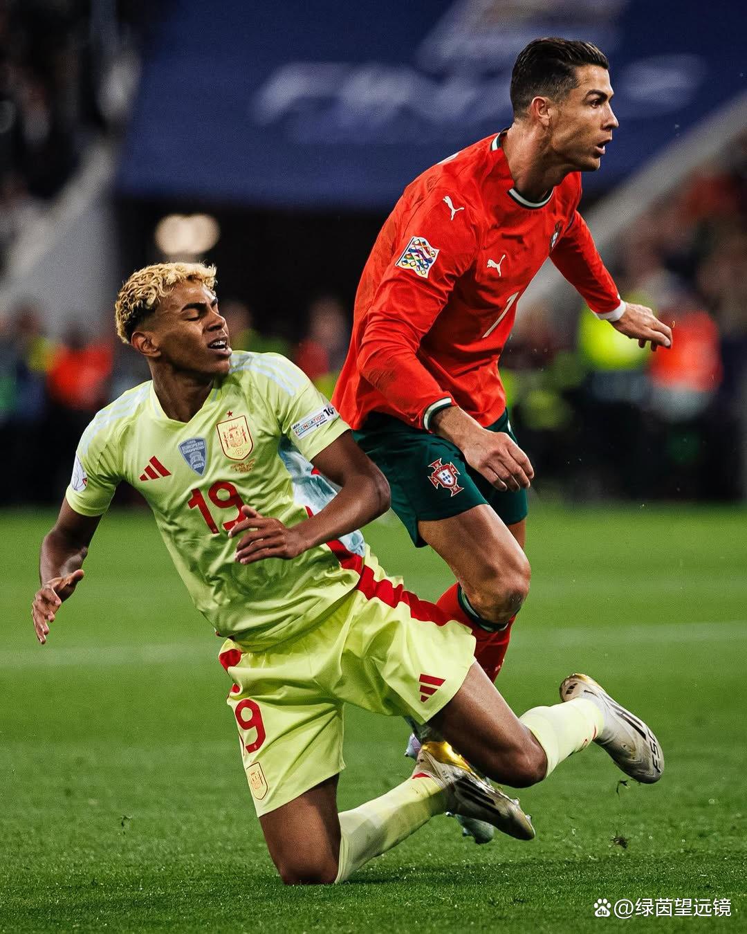 开云官网-德甲赛前走向成谜；葡萄牙体育回应争议；赛场秩序良好；心理建设被强调的简单介绍