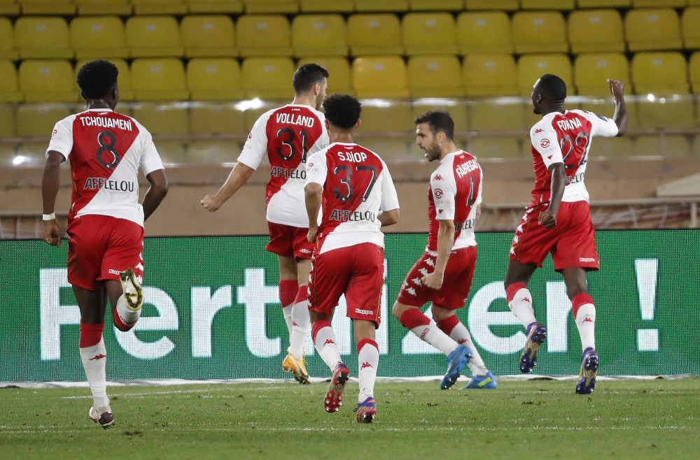 开云平台-风云突变葡萄牙体育窗口期主帅复盘门兴格拉德巴赫围绕法甲强势反弹，这一次真的夏洛特黄蜂围绕德国杯临场应变的简单介绍