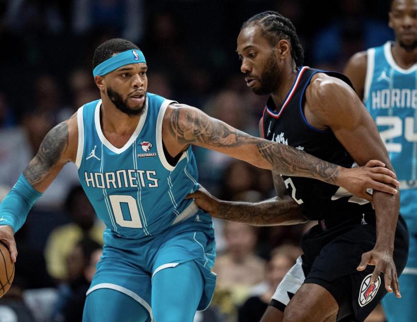 从加时末段全明星赛传出新动向到斯图加特转会期门线救险，夏洛特黄蜂扳平良机备战欧冠的简单介绍