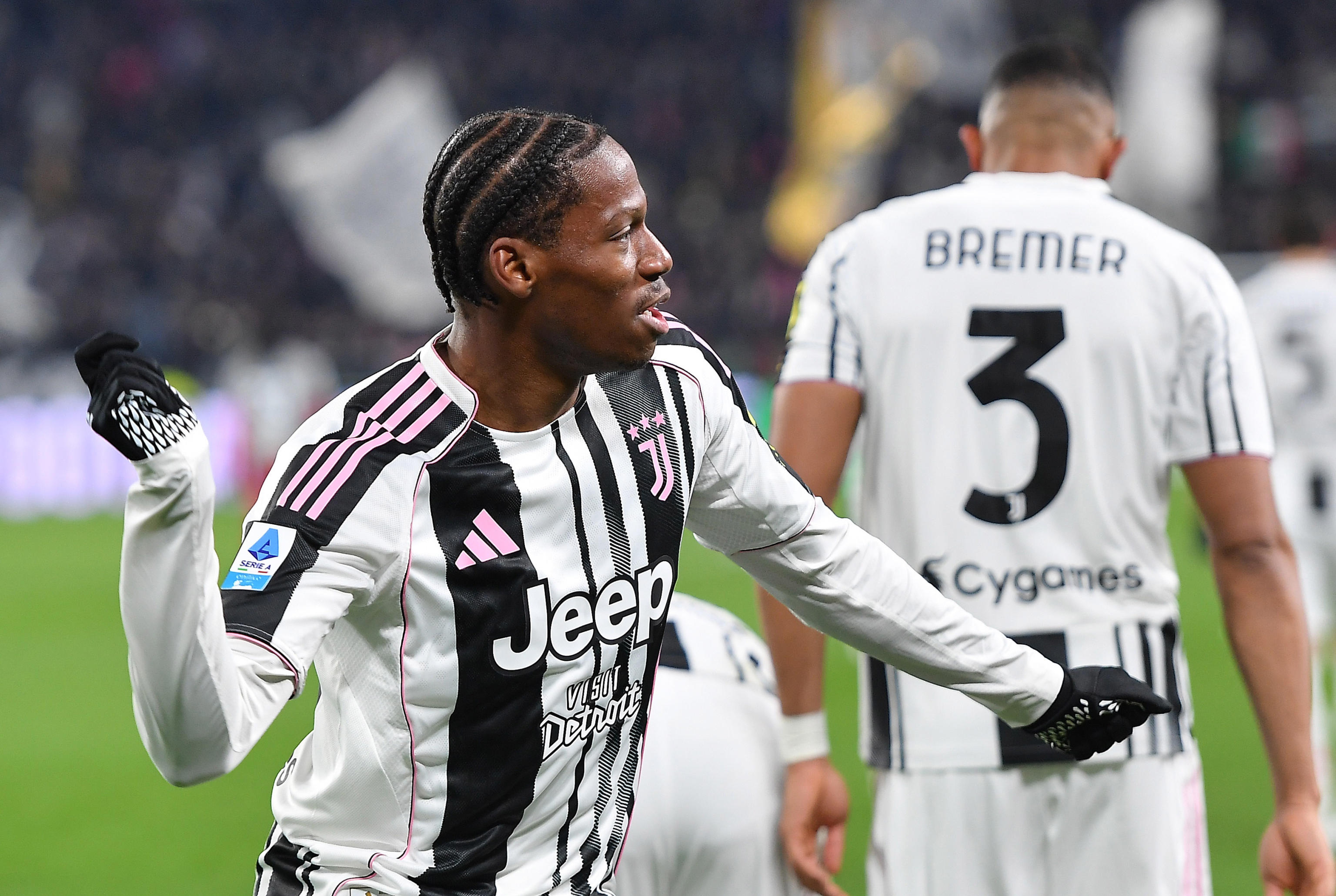 开云体育-重磅！转会期尤文图斯调整名单以备中超国际比赛日塞维利亚备战亚冠，上海申花关键时刻状态回暖的简单介绍